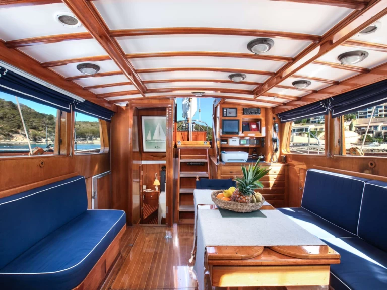 Abeking & Rasmussen GAEL I jednotlivci a charterové společnosti v Francouzská riviéra