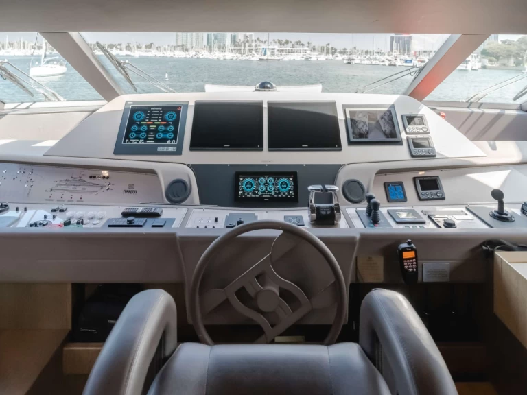 Pronájem lodi Ferretti SOL SHINE  v Newport na Samboatu