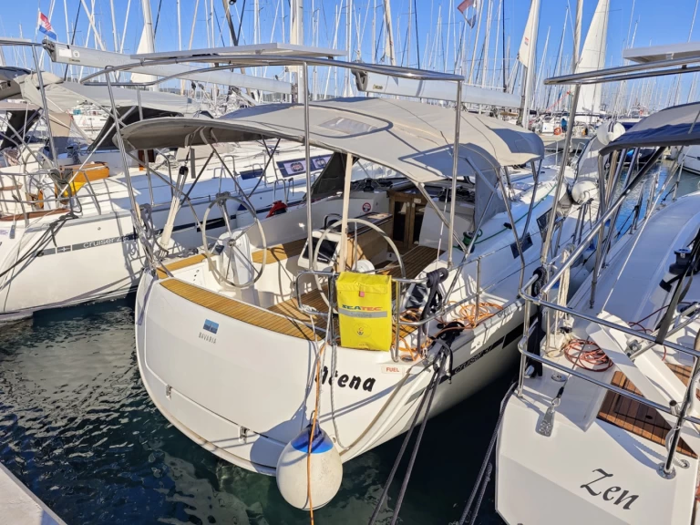 Plachetnice k pronájmu v Sukošan za nejlepší cenu