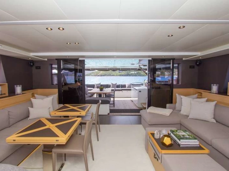 Pronajmout Jachta se skipperem či ne Lagoon v Newport