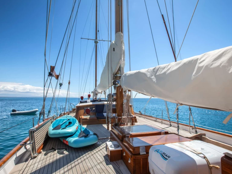 Pronájem lodi Abeking & Rasmussen GAEL I v Francouzská riviéra na Samboatu