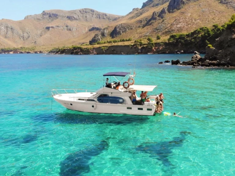 Pronájem lodi Guy Couach Guy Couach 120 Fly v Can Picafort na Samboatu