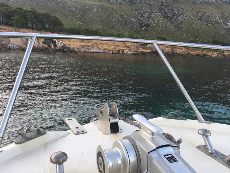 Pronajmout Motorová loď se skipperem či ne Guy Couach v Can Picafort