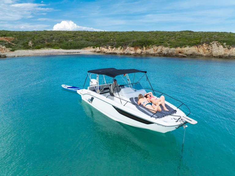 Motorová loď k pronájmu v Mahon za nejlepší cenu