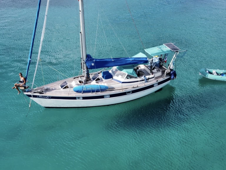 Pronájem Plachetnice v Ajaccio -Hallberg-Rassy HR 352