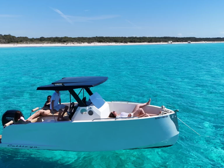 Pronájem lodi Cattleya X6 v s'Estanyol de Migjorn na Samboatu