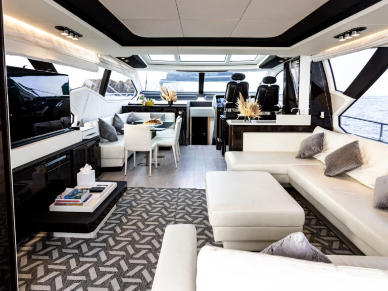 Pronajmout Jachta se skipperem či ne Azimut v Playa Flamingo