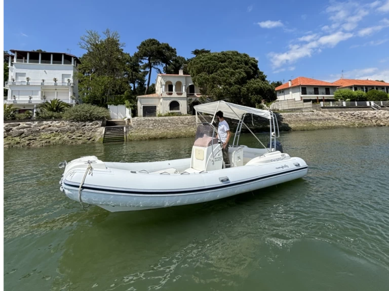 Pronajmout si Nuova Jolly King 600 Exclusive v Lège-Cap-Ferret