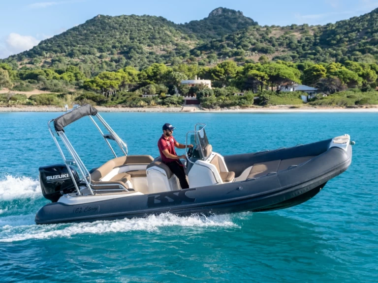 Pronajmout si Bsc 62 Classic v Mandelieu-la-Napoule