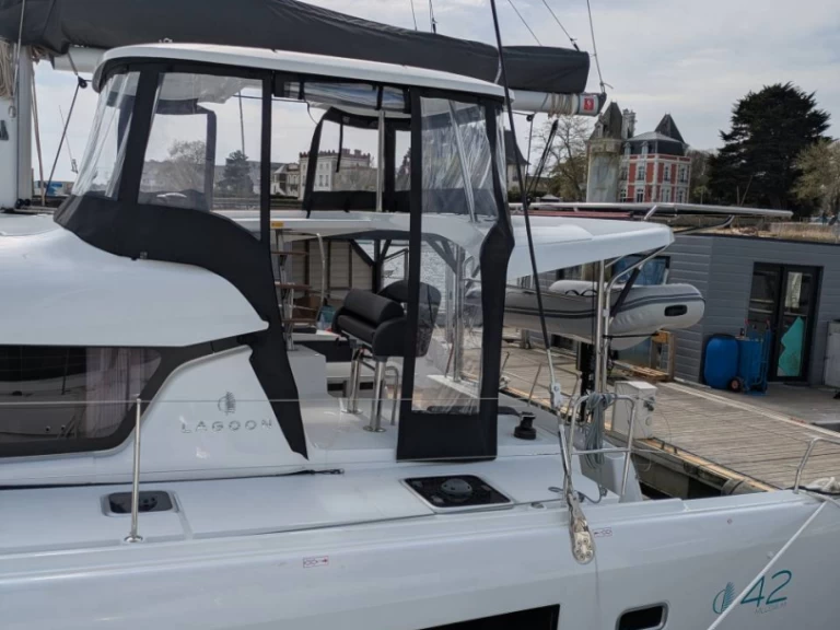 Pronájem jachty v Mahé -Lagoon Lagoon 42 na Samboatu