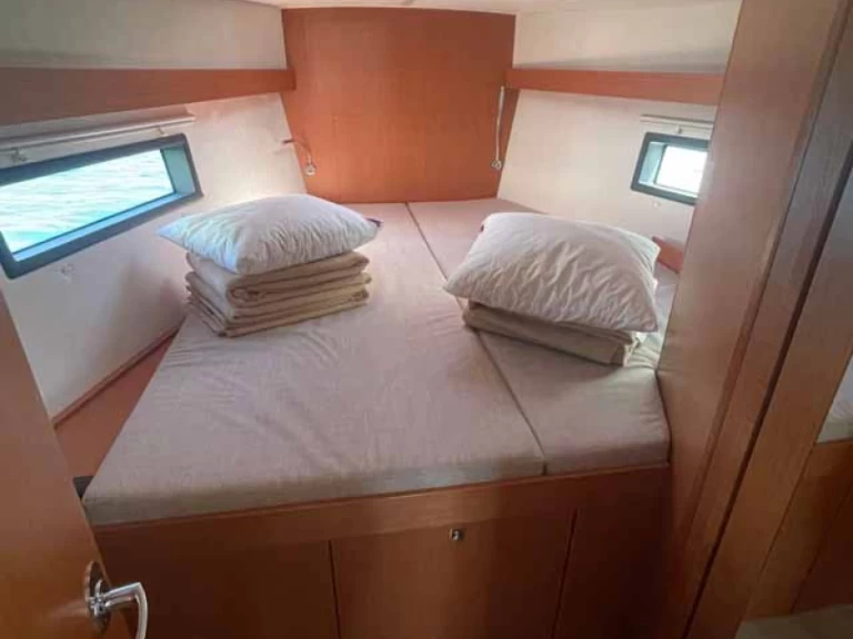 Pronájem lodi Bavaria Bavaria C42 v Golfo Aranci na Samboatu