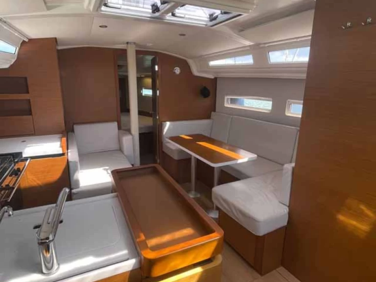 Plachetnice k pronájmu v Golfo Aranci za nejlepší cenu