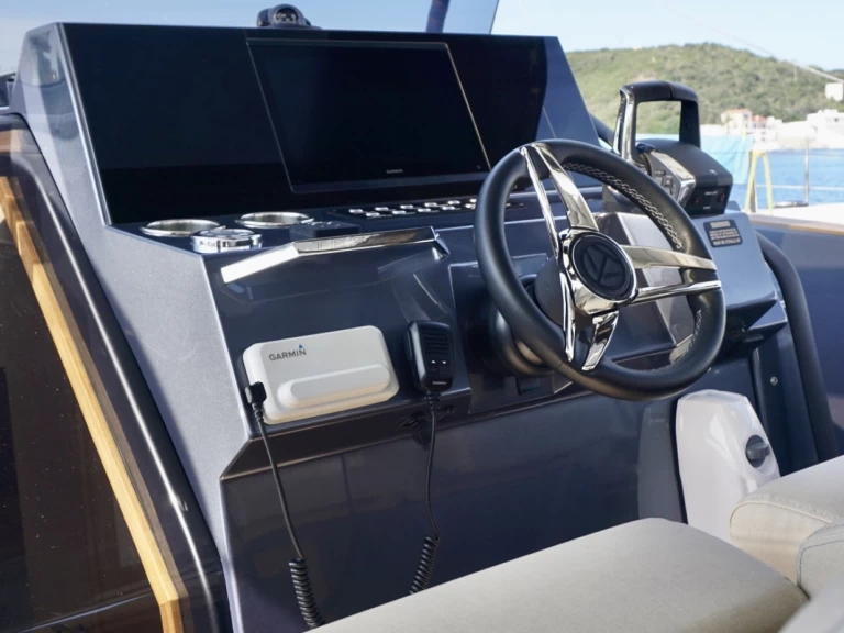 Pronájem lodi Tesoro T40 v Mahon na Samboatu