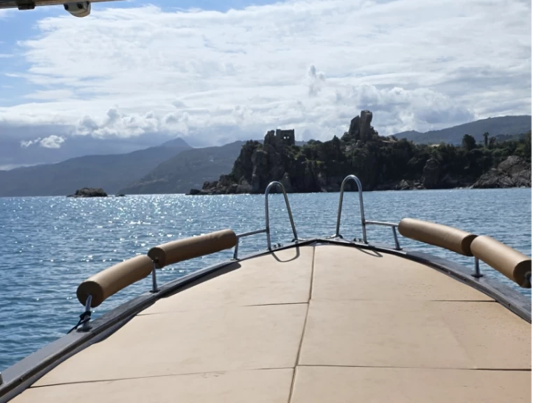 Pronájem lodi Cefalù lákavé ceny Gozzo