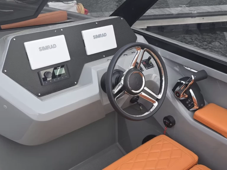 Pronájem lodi Sag Harbor lákavé ceny Supreme 27