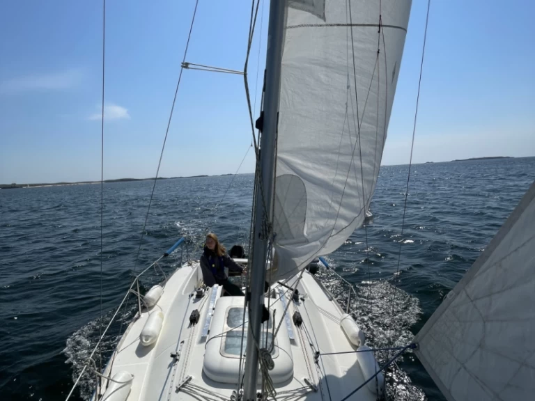 Pronajmout Plachetnice se skipperem či ne Bénéteau v La Trinité-sur-Mer