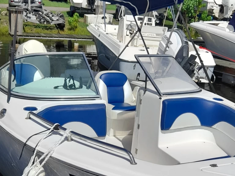 Pronájem jachty v Le François -Sea Pro 206dc na Samboatu