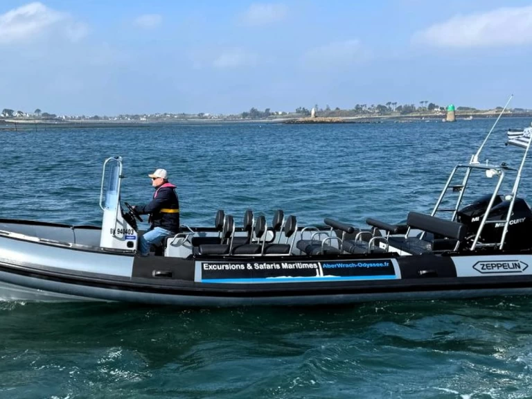 Pronajmout Polotuhá loď se skipperem či ne Zeppelin v Landéda