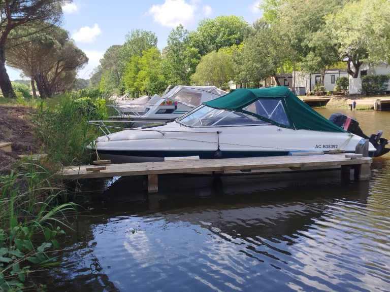 Pronájem Motorová loď v Biscarrosse -Bayliner Bayliner 1802 Capri Cuddy