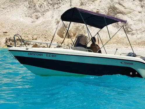 Pronajmout si Poseidon bluewater 510 v Kerí