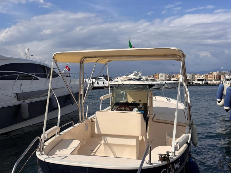 Pronájem jachty v Sorrento -Ingenito 8 na Samboatu