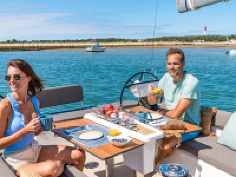 Pronájem lodi Dufour Dufour 37 v Larmor-Plage na Samboatu