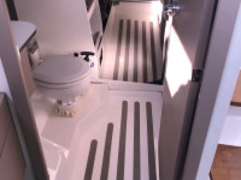 RM RM 890 jednotlivci a charterové společnosti v Larmor-Plage