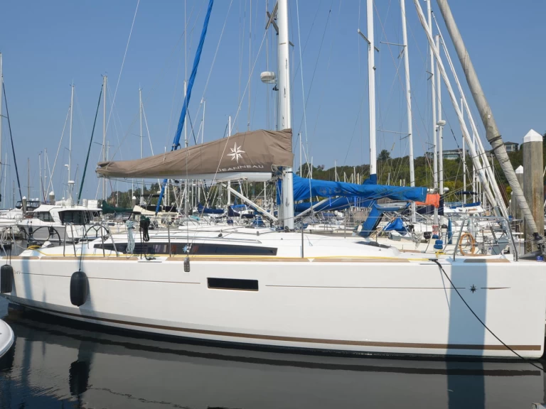 Pronájem lodi Bénéteau Sun Odyssey 349 v Larmor-Plage na Samboatu