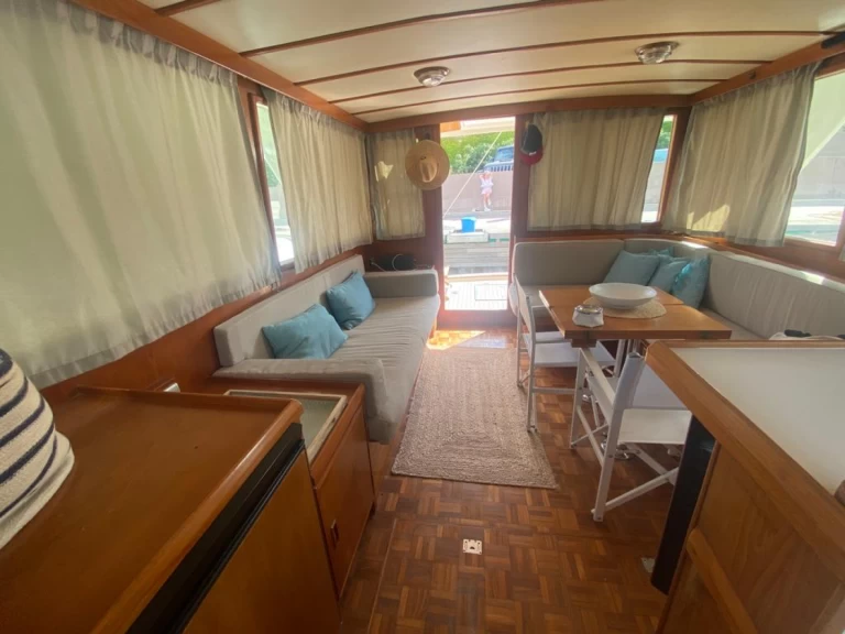 Pronajmout si c&l marine corporation europa 40 v Palermo