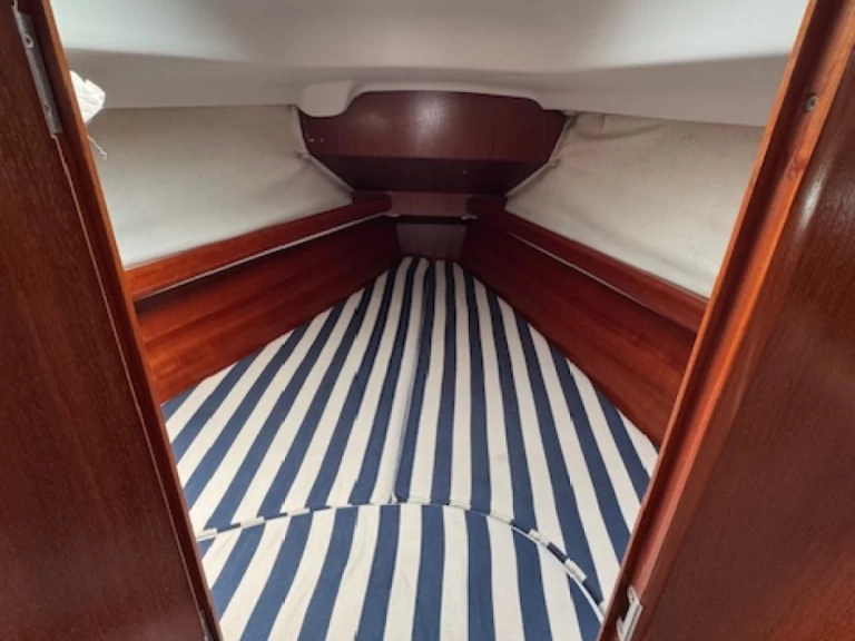 Pronájem lodi La Rochelle lákavé ceny First 31.7