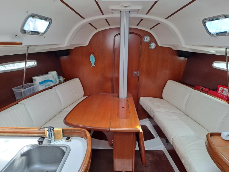 Pronajmout si Bénéteau First 31.7 v Concarneau