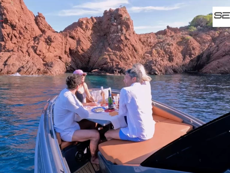 Pronájem Polotuhá loď v Cogolin -Zar Sport Luxury