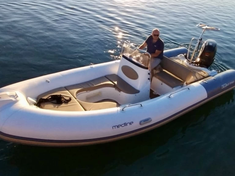 Pronájem jachty v Port de Sainte-Marine -Zodiac Medline 650 na Samboatu