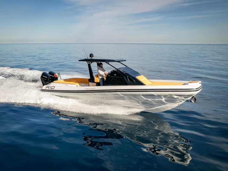 Pronájem jachty v Mahon -Renier R10 na Samboatu