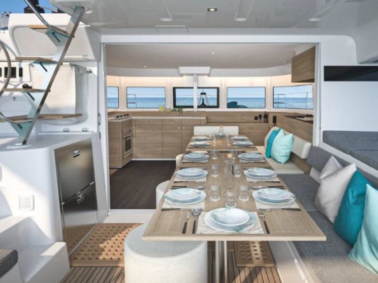 Pronájem lodi Le Marin lákavé ceny Lagoon 43