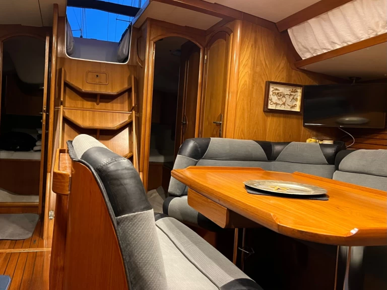 Pronajmout si Jeanneau Sun Rise v Trapani