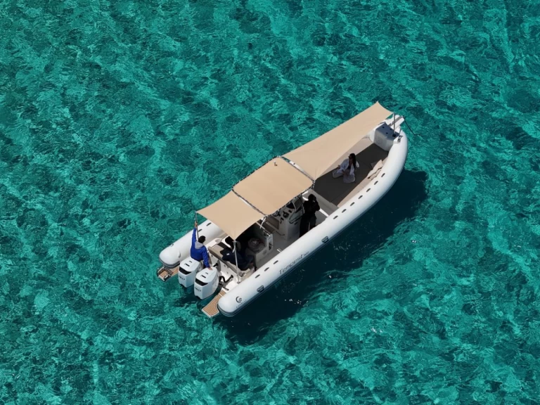 Capelli Tempest 900 Sun jednotlivci a charterové společnosti v Trapani Port