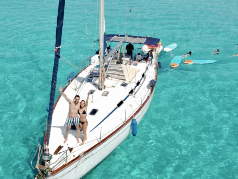 Pronajmout si Bavaria Bavaria 49 v Ibiza Town