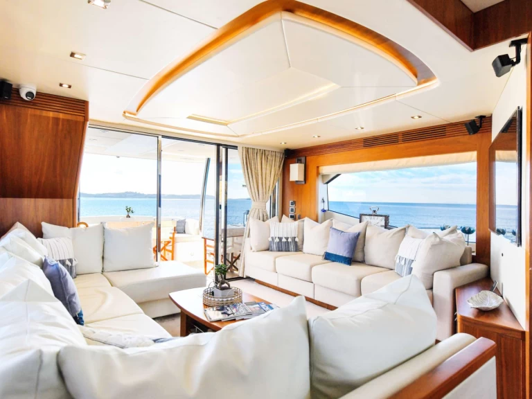 Pronájem jachty v Atény -Sunseeker GRACE XI na Samboatu