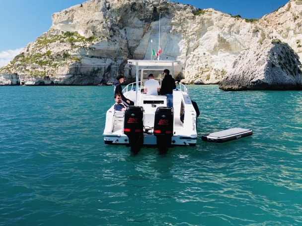 Pronájem lodi Cagliari Port lákavé ceny 282