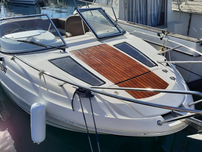 Pronájem lodi Toulon lákavé ceny Cap Camarat 6.5 CC Serie 2