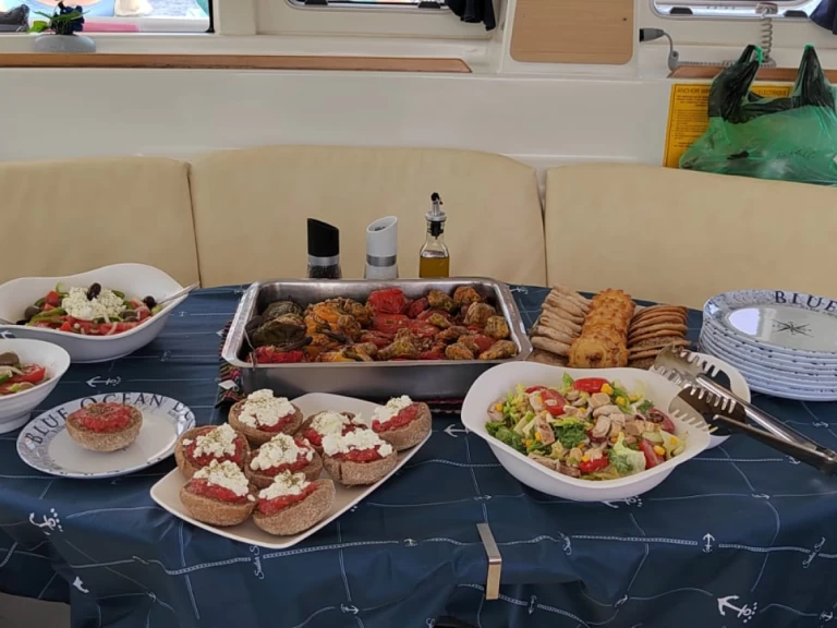 Lagoon Lagoon 380 S2 jednotlivci a charterové společnosti v Kíssamos