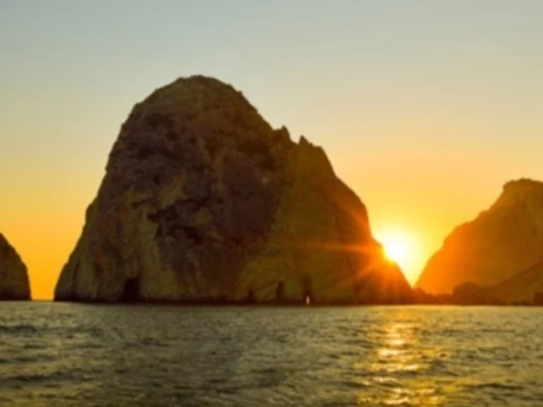 Motorová loď k pronájmu v Kerí za nejlepší cenu