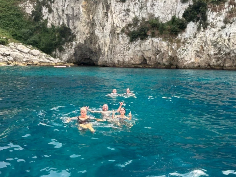 Teorema 20 Open 6 mt jednotlivci a charterové společnosti v Castellammare di Stabia