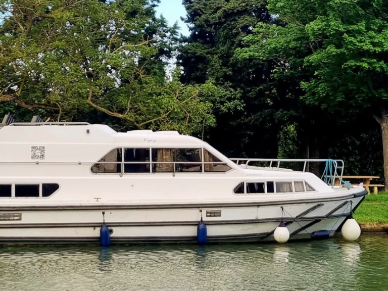 Pronájem lodi Le Boat classique 40 v Carcassonne na Samboatu