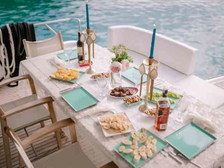 Pronájem lodi costom made costom made v Fethiye na Samboatu