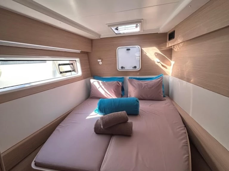 Pronajmout si Lagoon Lagoon 43 v Atény