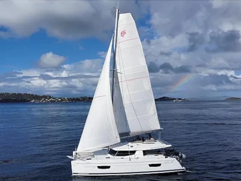 Pronájem Katamarán Fountaine Pajot s licencí