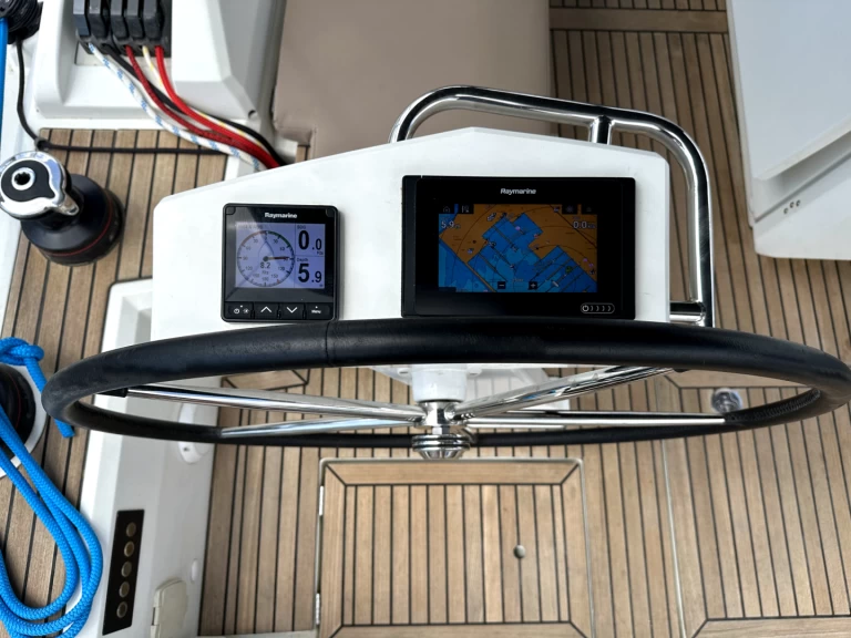 Pronájem lodi Bénéteau Oceanis 46.1 v Alimos na Samboatu