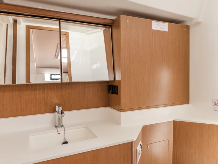 Pronajmout si Bavaria Bavaria C45 v Lefkáda